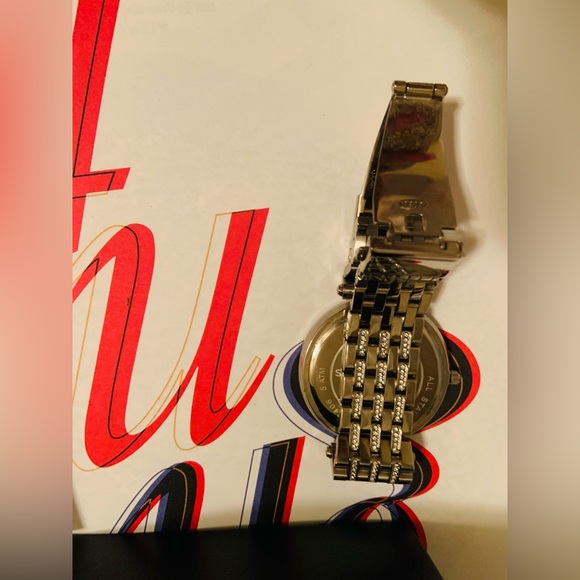 Michael Kors Silver Watch with Rose Face - Picture 6 of 10